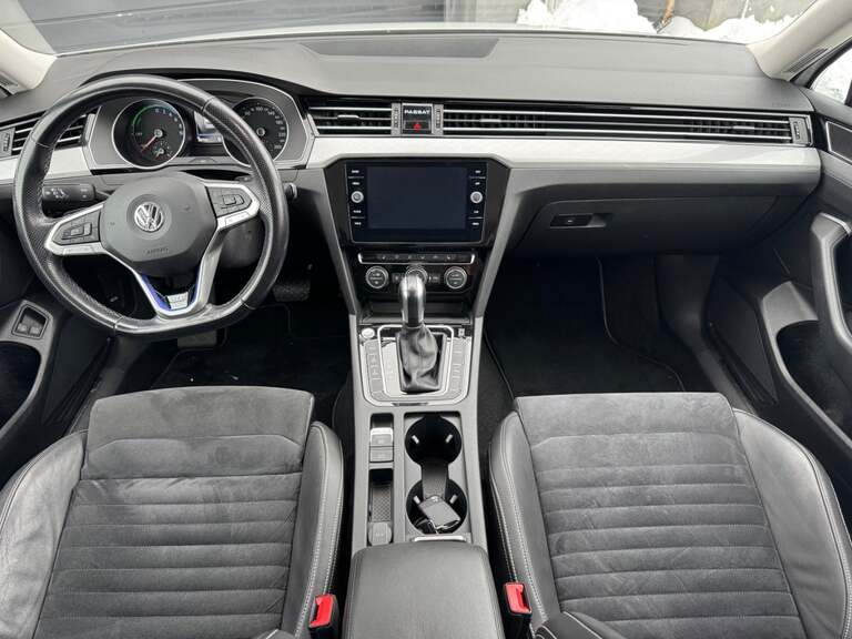 VW Passat