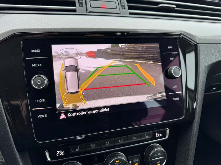 VW Passat
