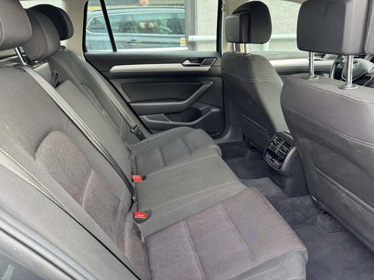 VW Passat