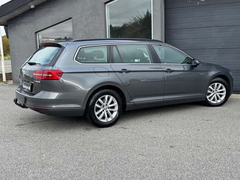 VW Passat