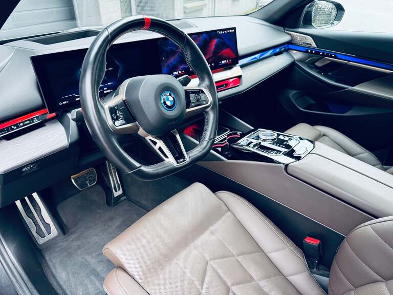 BMW i5