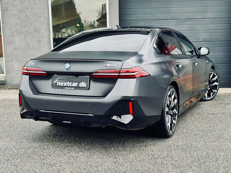 BMW i5