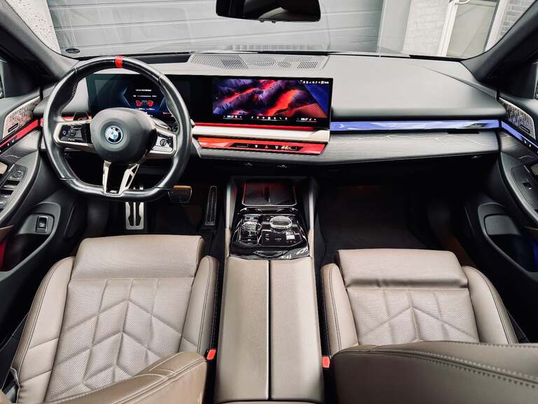 BMW i5