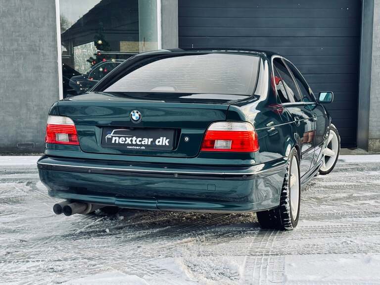 BMW 523i