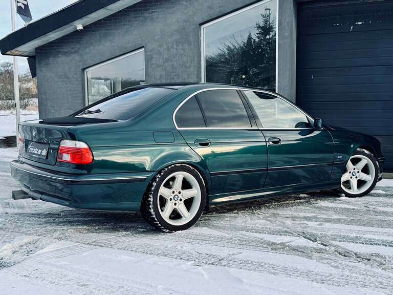 BMW 523i