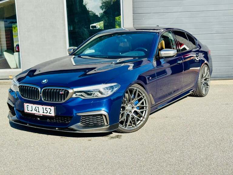 BMW M550i