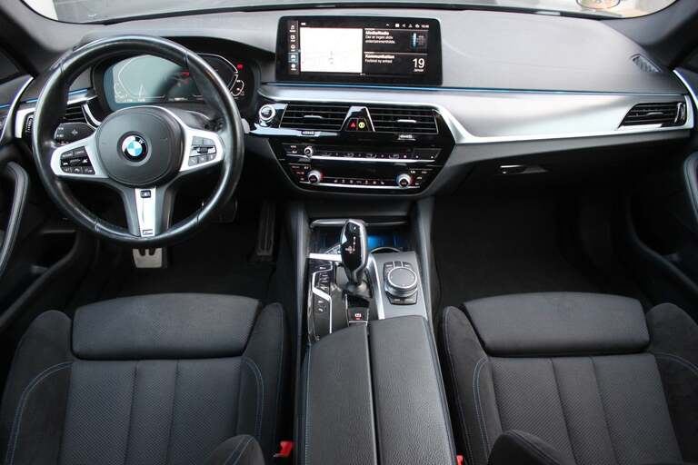BMW 530e