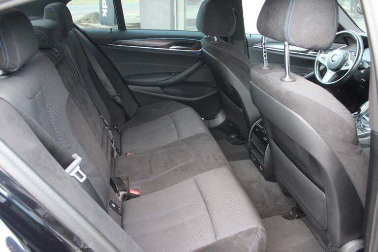 BMW 530e
