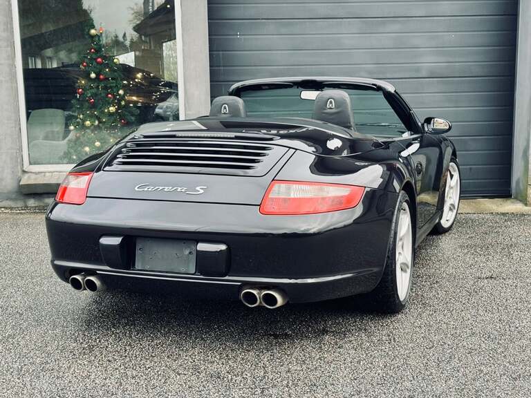 Porsche 911 Carrera S