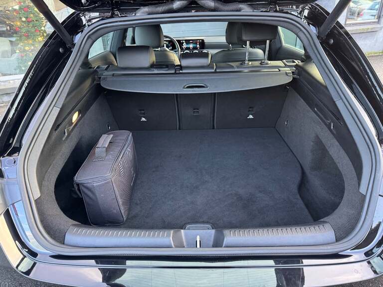 Mercedes CLA250 e