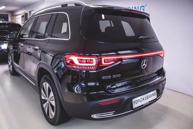 Mercedes EQB300