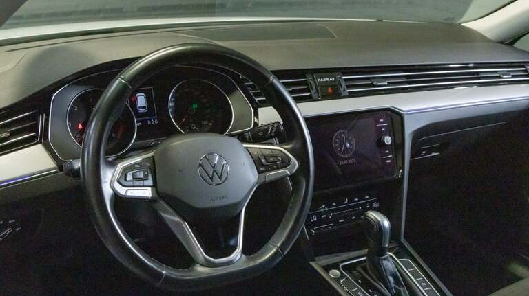 VW Passat