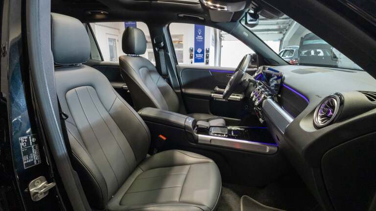 Mercedes EQB250+