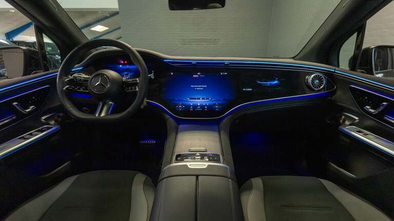 Mercedes EQE350+ SUV