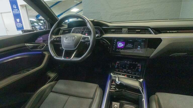 Audi e-tron