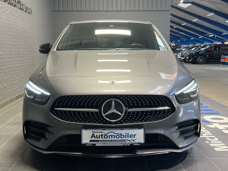 Mercedes B200