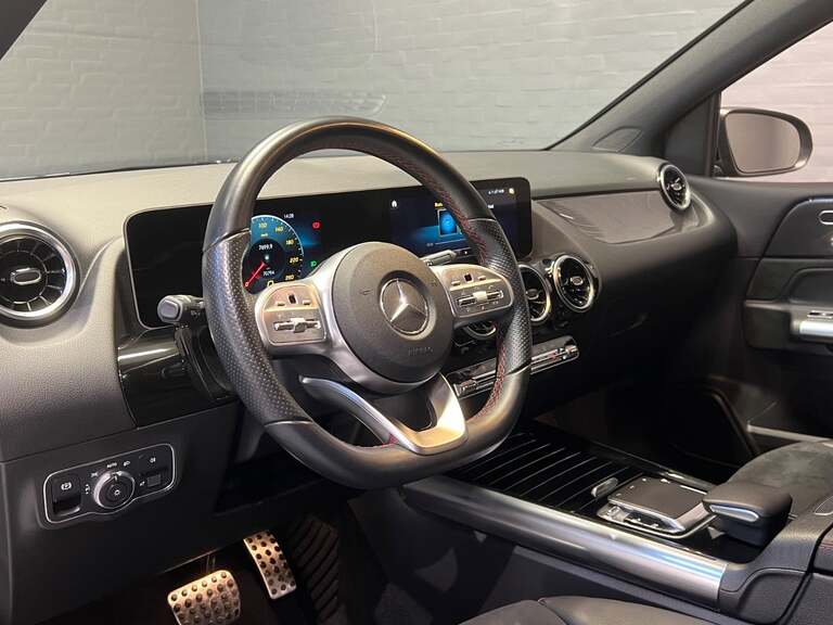 Mercedes B200