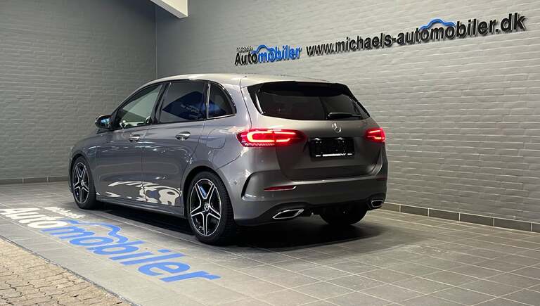 Mercedes B200