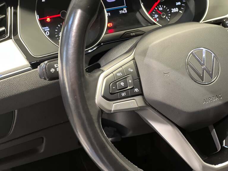 VW Passat