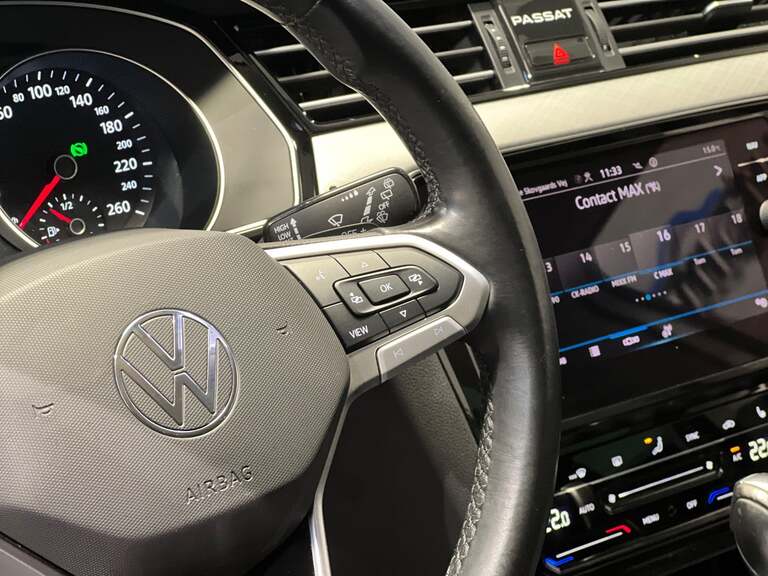 VW Passat
