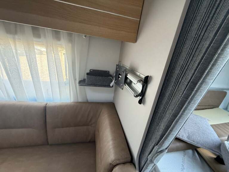 Adria 673 PK