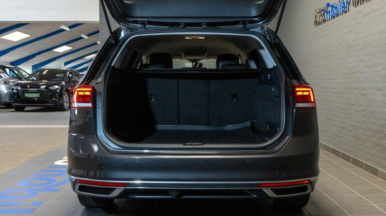 VW Passat