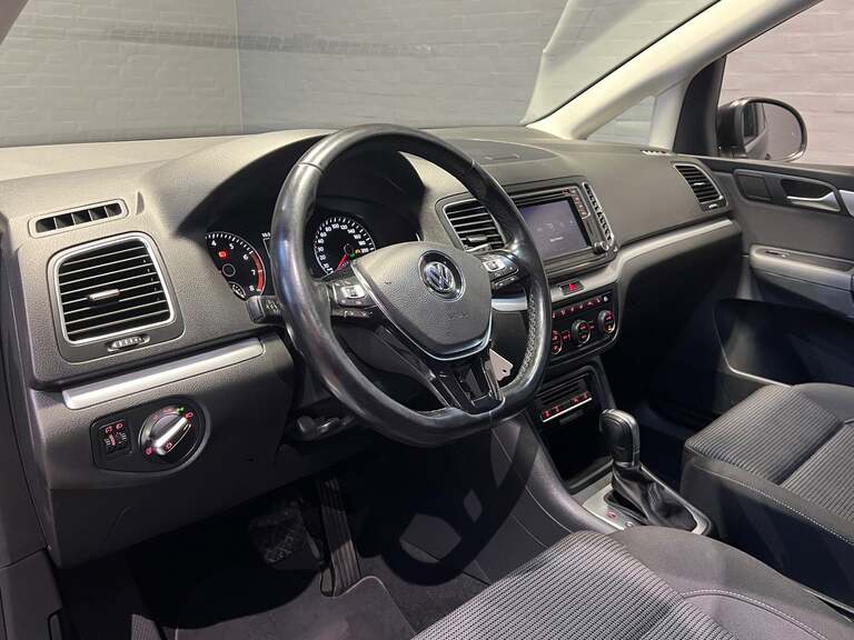 VW Sharan