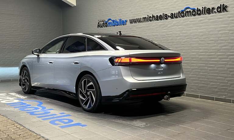 VW ID.7