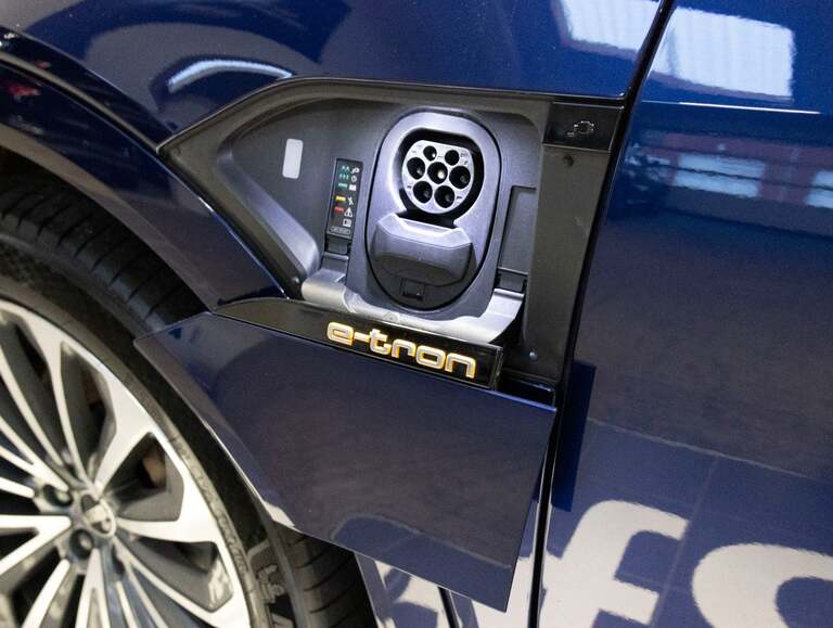Audi e-tron