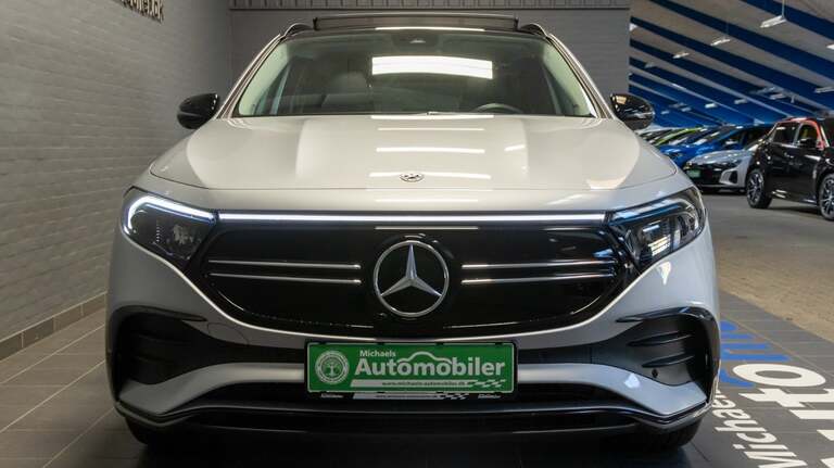 Mercedes EQA300