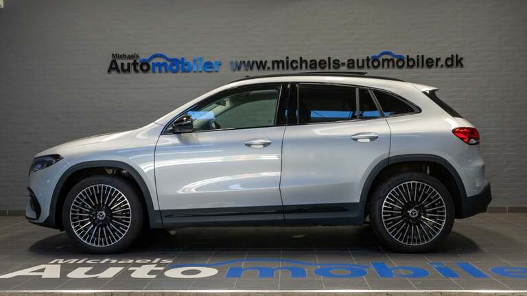 Mercedes EQA300