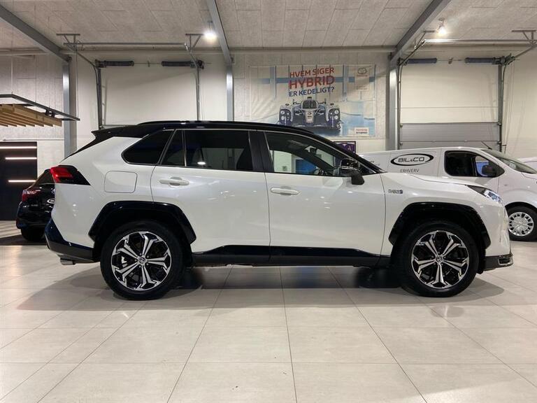 Toyota RAV4 Plug-in