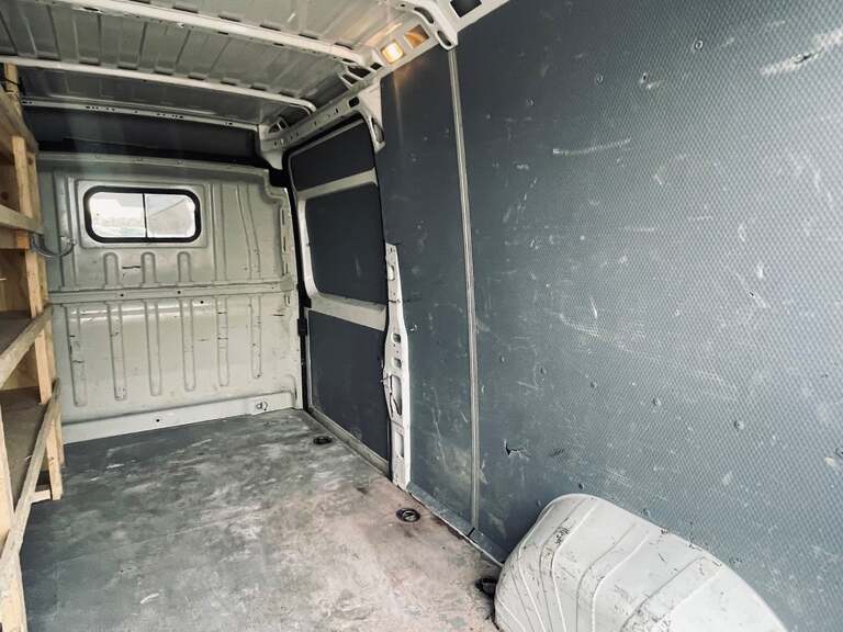 Peugeot Boxer 435