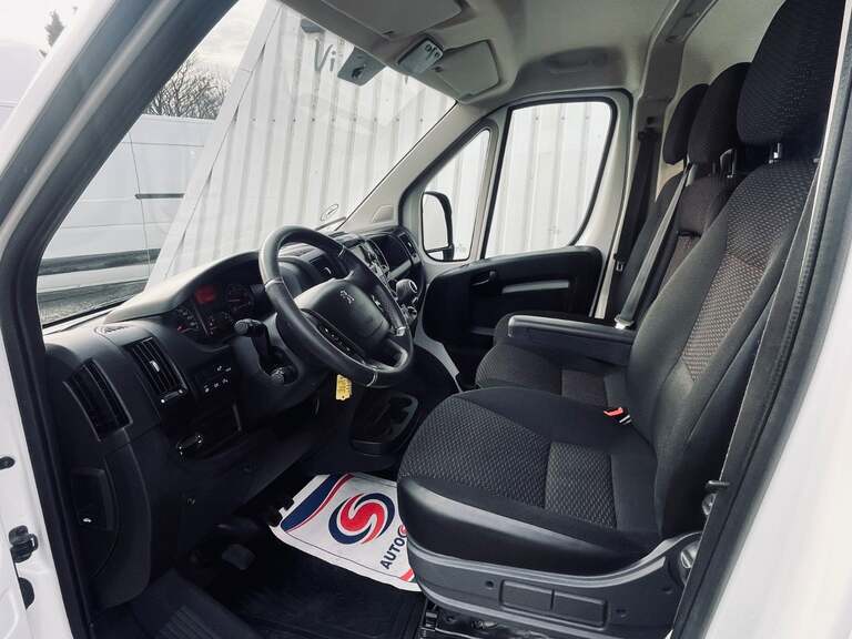 Peugeot Boxer 435
