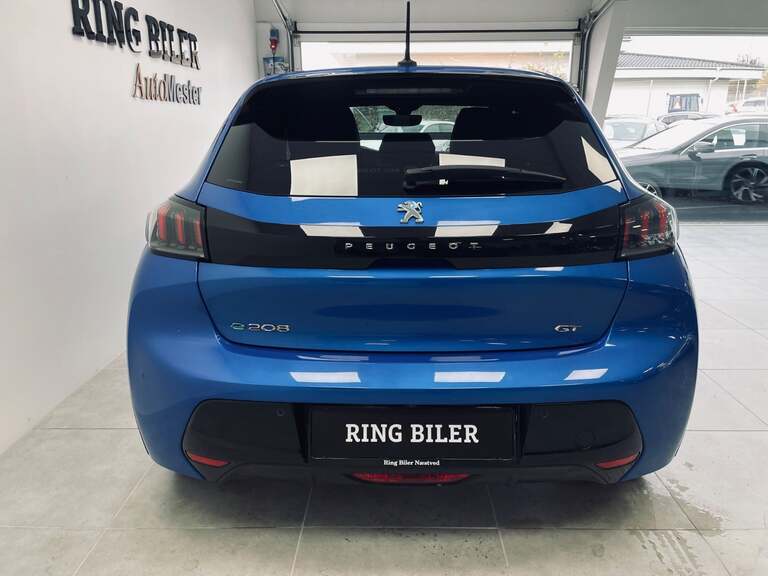 Peugeot e-208