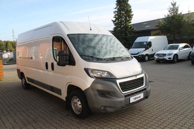 Peugeot Boxer 335