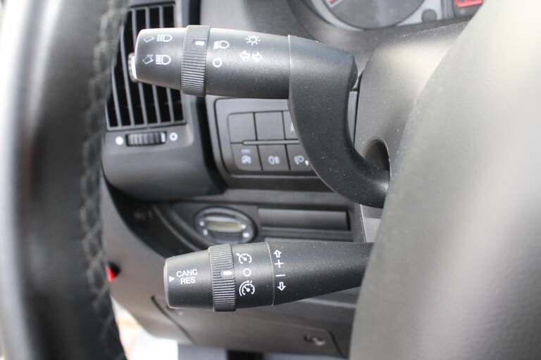 Peugeot Boxer 335