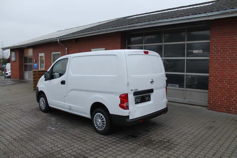 Nissan NV200