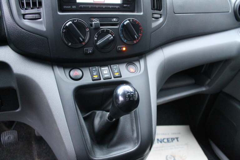Nissan NV200