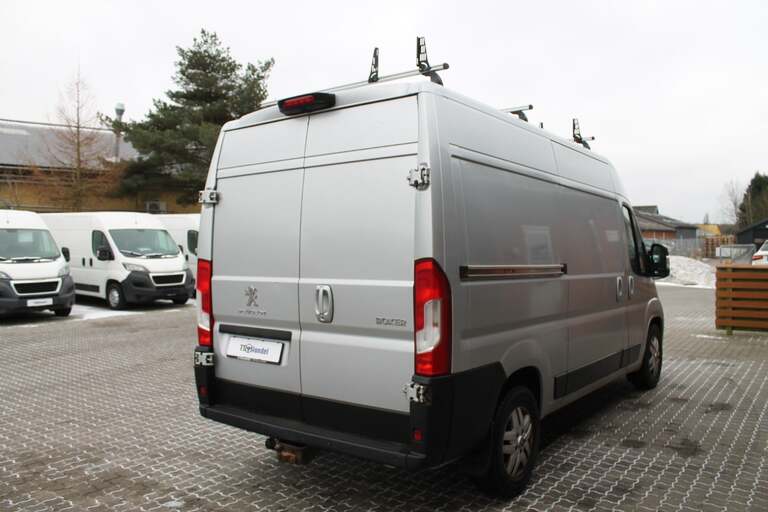 Peugeot Boxer 335
