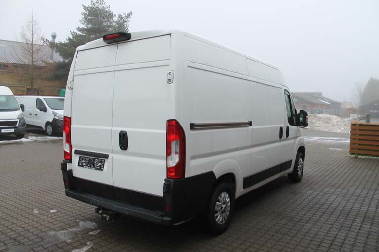 Peugeot Boxer 335