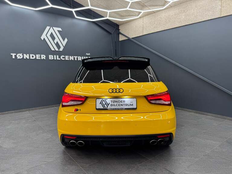 Audi S1