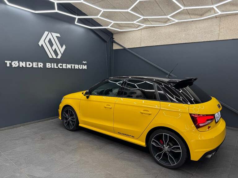 Audi S1