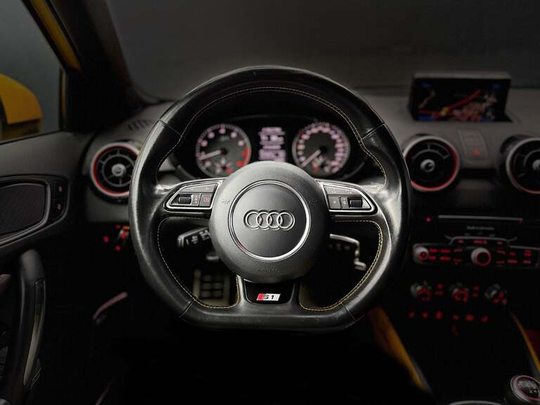 Audi S1