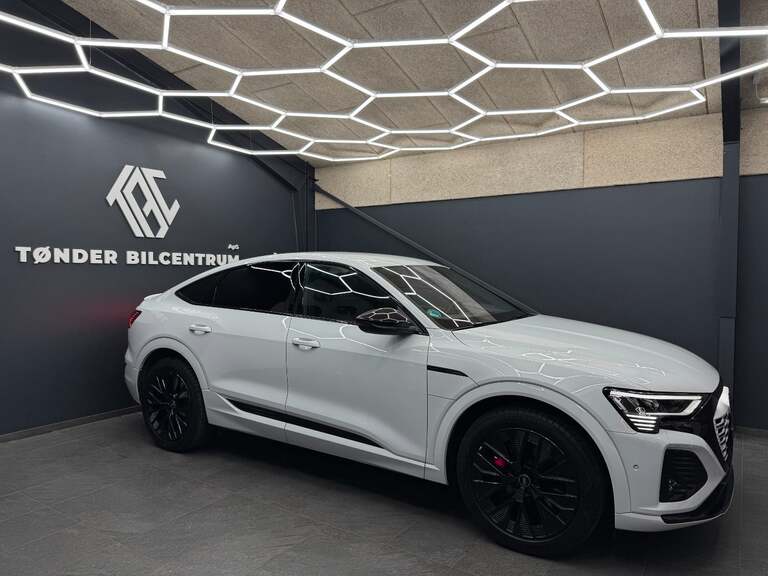 Audi Q8 e-tron