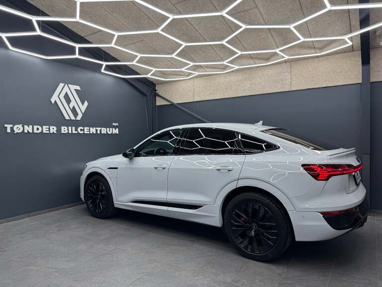 Audi Q8 e-tron