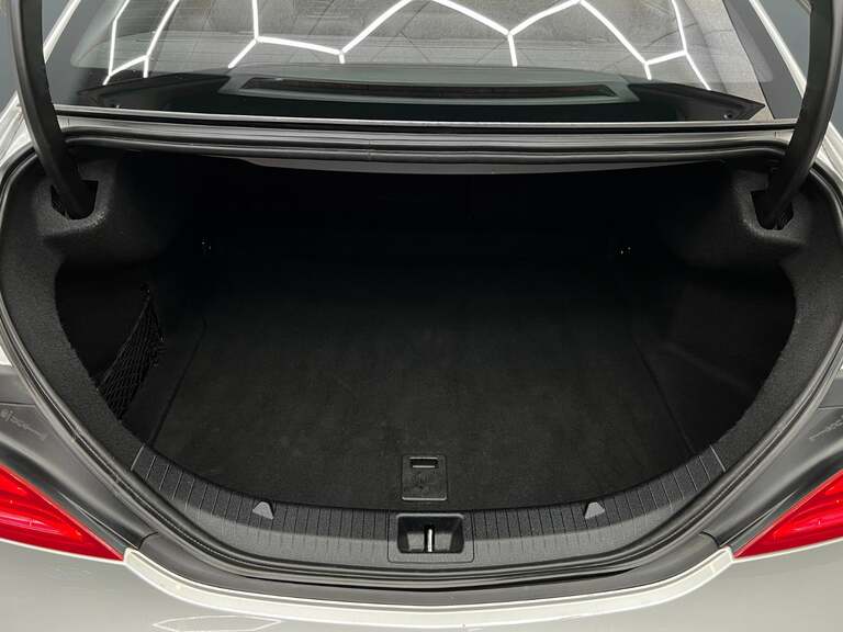 Mercedes CLA220