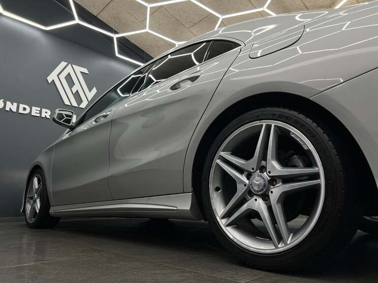Mercedes CLA220