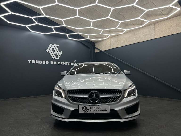 Mercedes CLA220