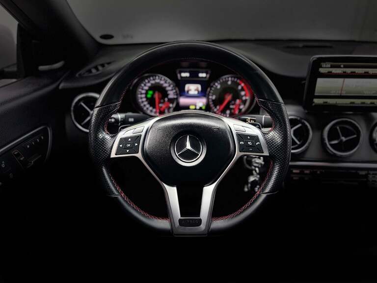 Mercedes CLA220